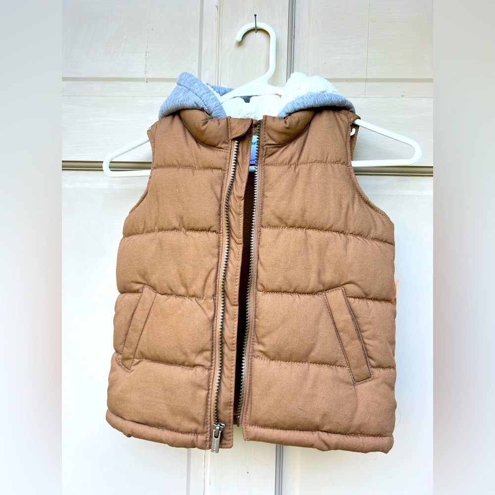 Old Navy boys’ canvas puffer vest with lined hood